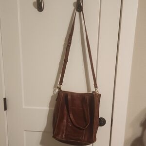 AP Portland Leather N/S Lola Bag
